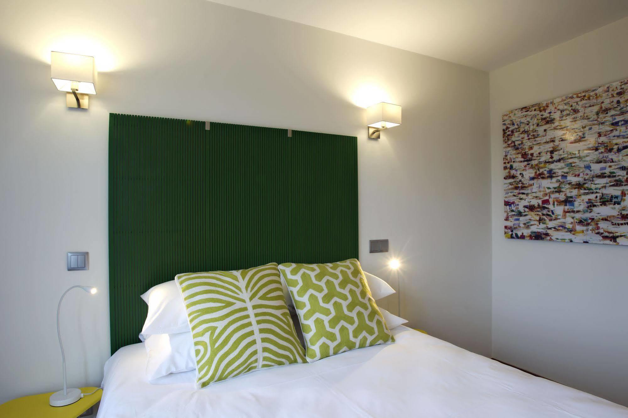 Boutique Hotel Valezieux 로쉐코르봉 외부 사진