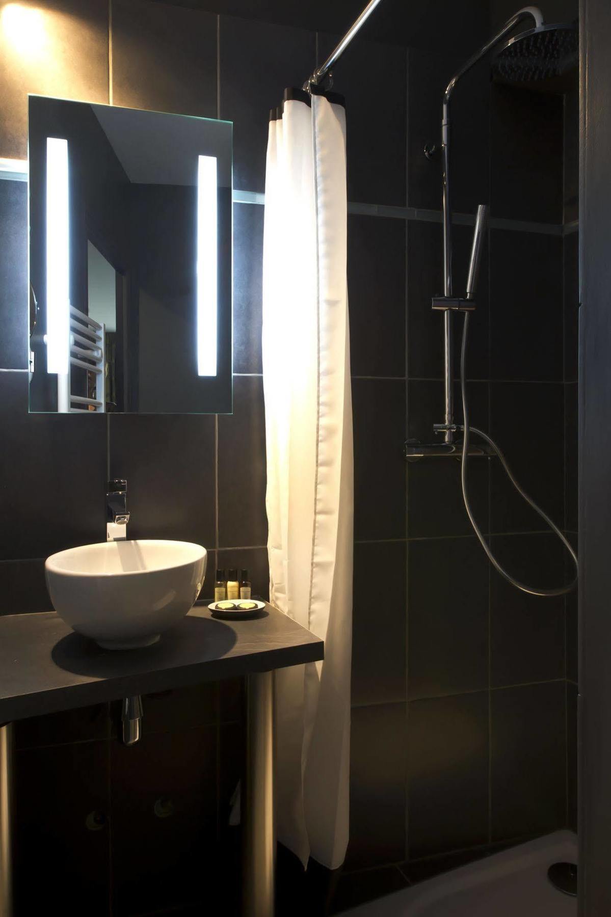 Boutique Hotel Valezieux 로쉐코르봉 외부 사진