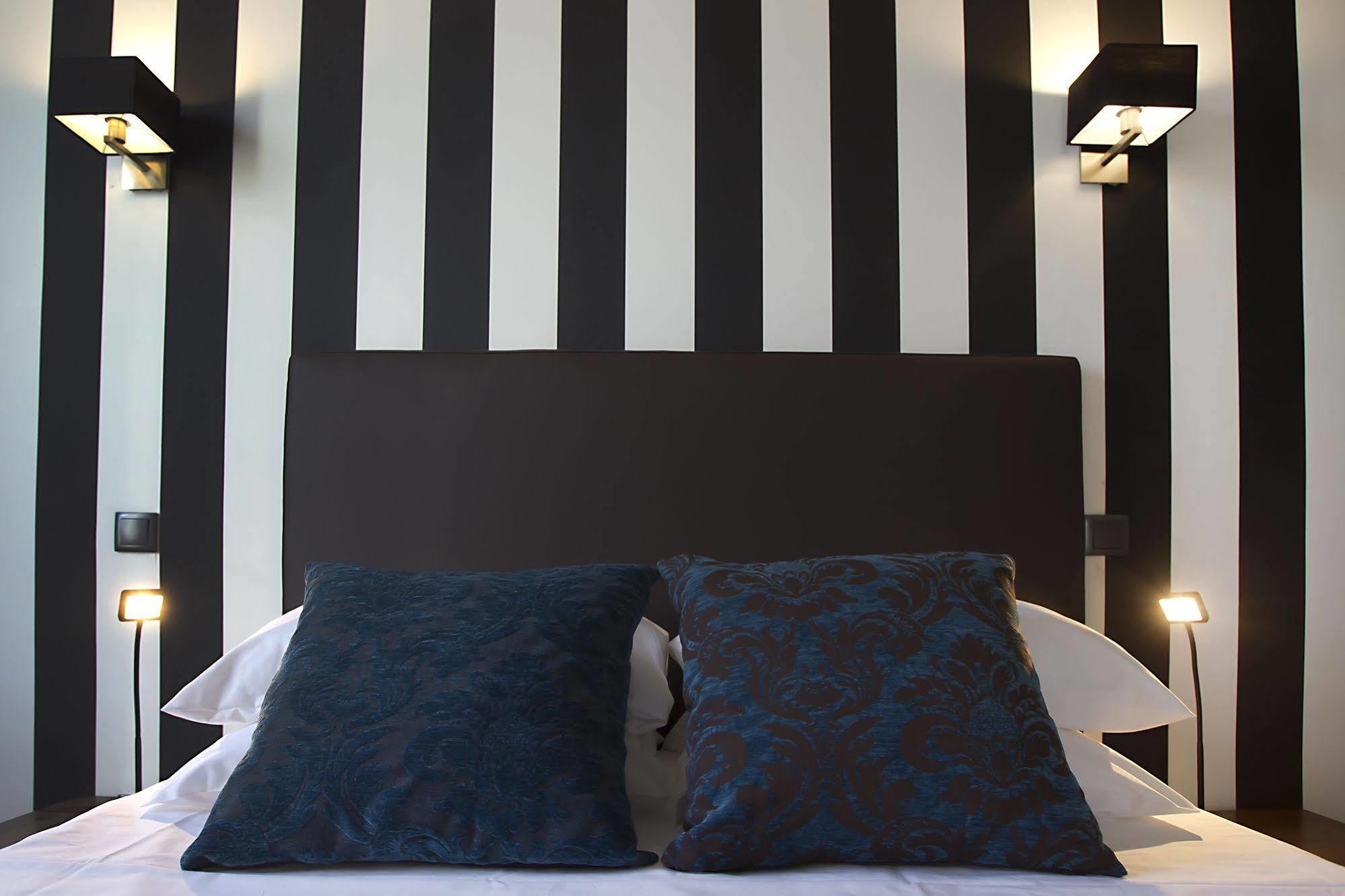Boutique Hotel Valezieux 로쉐코르봉 외부 사진