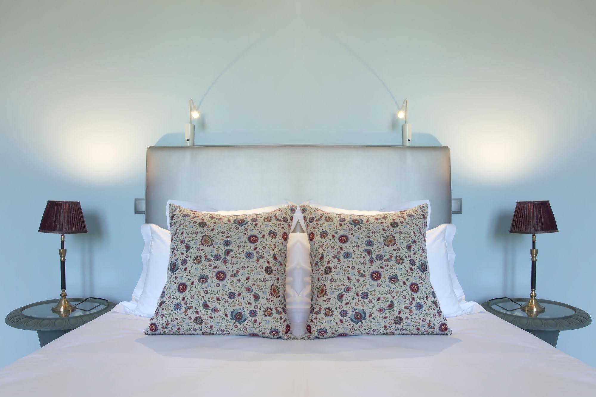 Boutique Hotel Valezieux 로쉐코르봉 외부 사진