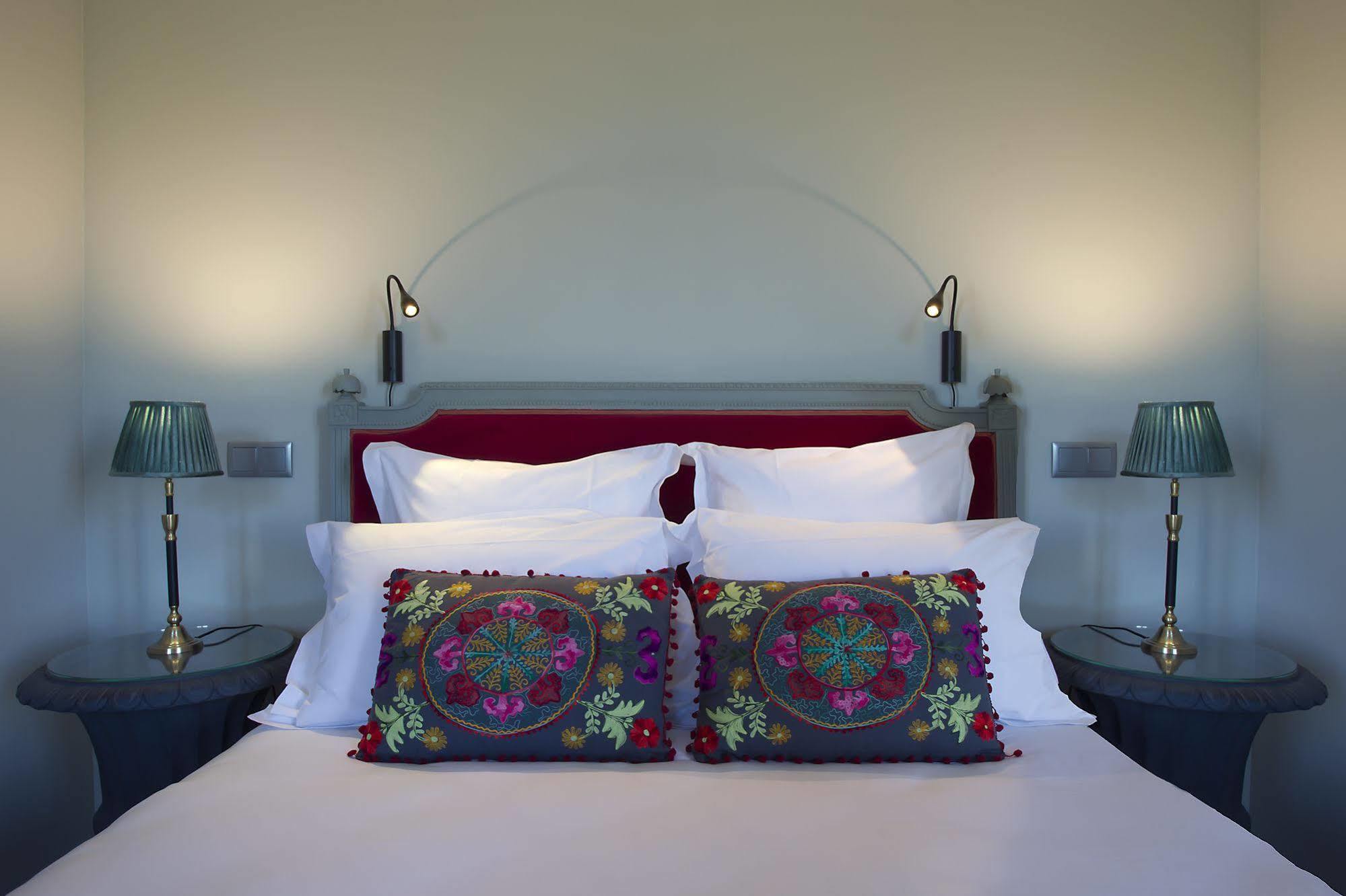 Boutique Hotel Valezieux 로쉐코르봉 외부 사진
